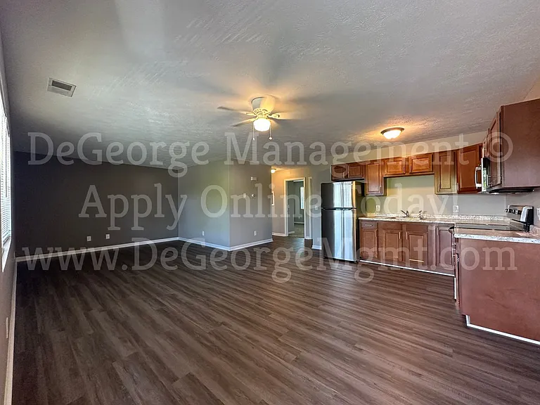Burdick Estates Apartments — Photo 91