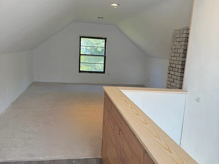 3153 W Mott Ave — Photo 9