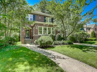 2516 Ridgeway Ave, Evanston, IL 60201