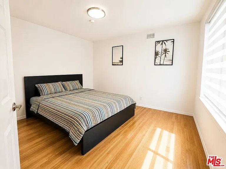 12245 Shady Hollow Ln — Photo 18