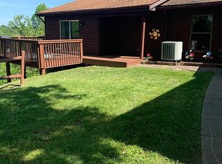 102 Trappers Pl, Charleston, WV 25314