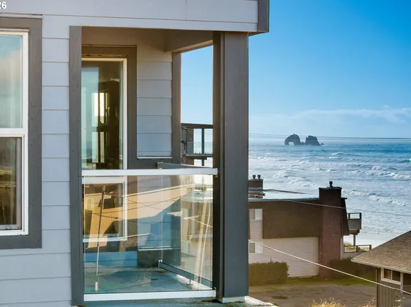 300 N Pacific St Unit 45, Rockaway Beach, OR 97136