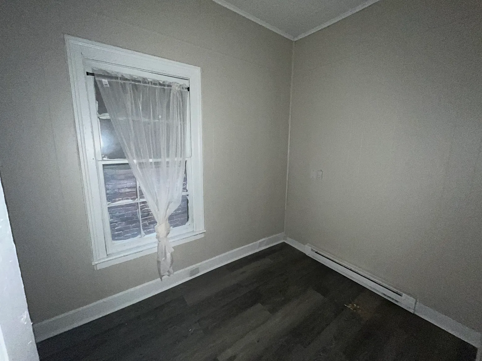 3 bed, $1,500 — Photo 3