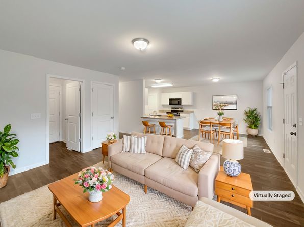 1654 Golfview Dr, Ypsilanti, MI 48198