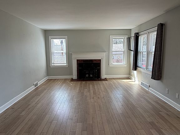2nd image of 4639 Southcrest Dr