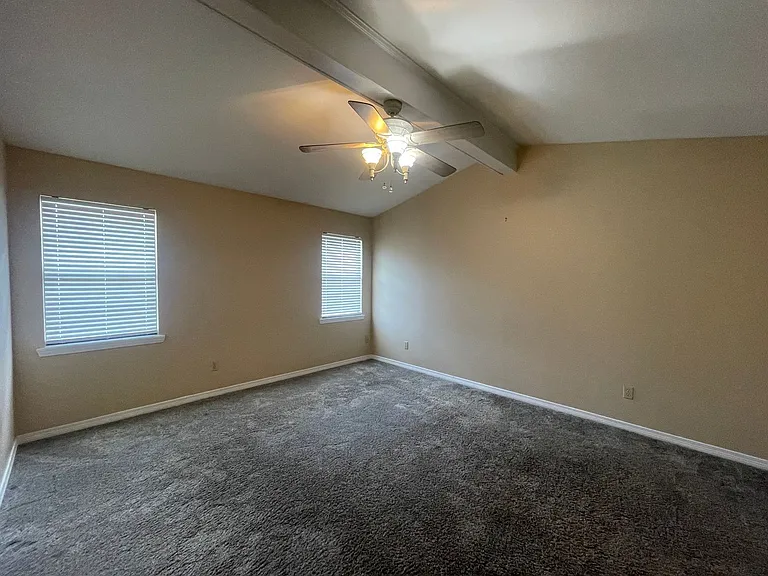 409 Teak Dr — Photo 17