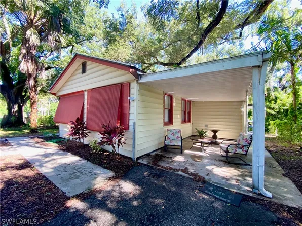 2217 Dora St, Fort Myers, FL 33901