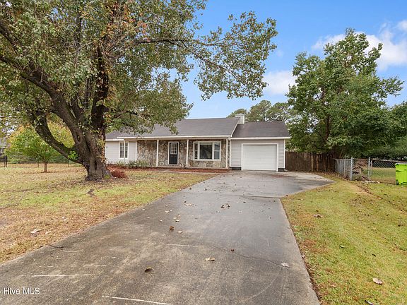 4th image of 608 Wolverine Place