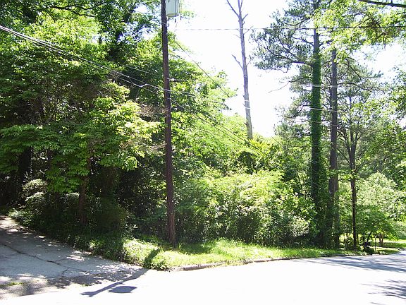 2nd image of 21 Glenhaven Dr