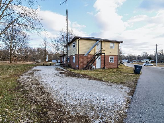 3rd image of 8568 S Academy Way