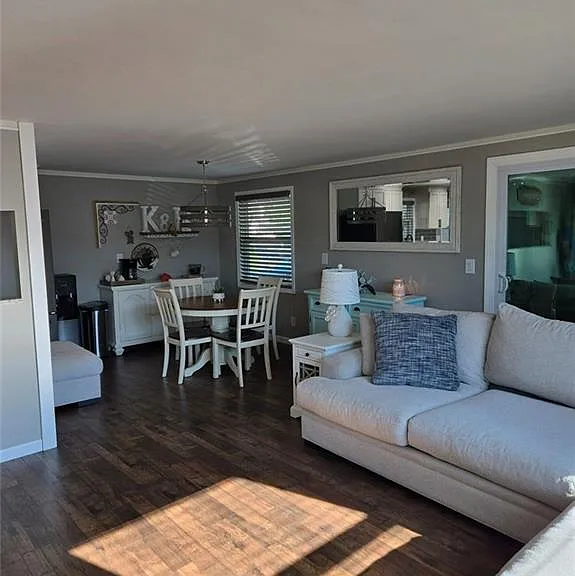 114 Elise Dr — Photo 37