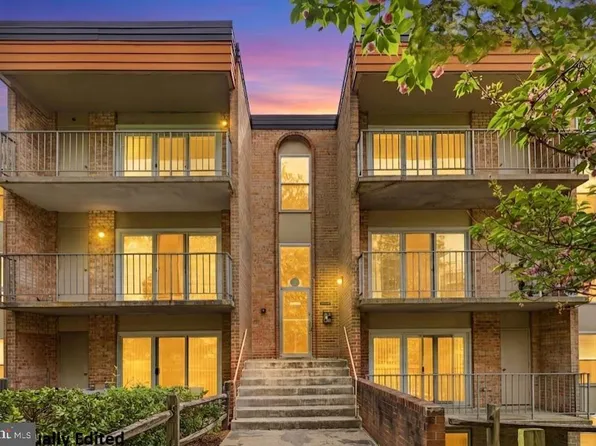 11911 Parklawn Dr APT 301, Rockville, MD 20852
