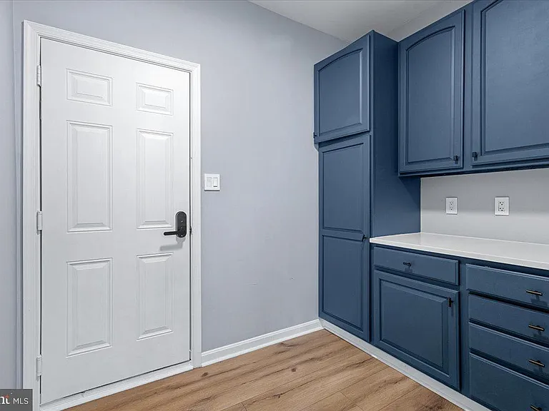 2619 Inwood Dr — Photo 14