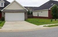 1st image of 400 Wilmington Dr