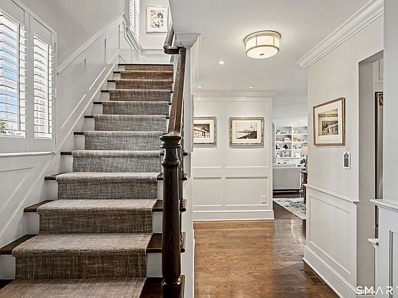 5th image of 123 Richmond Hill Road #9