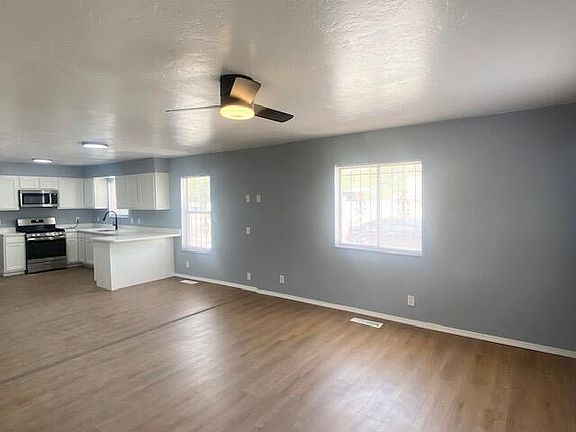 2nd image of 2123 Broadway Blvd NE