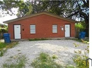 306 Lake Rd #B, La Marque, TX 77568