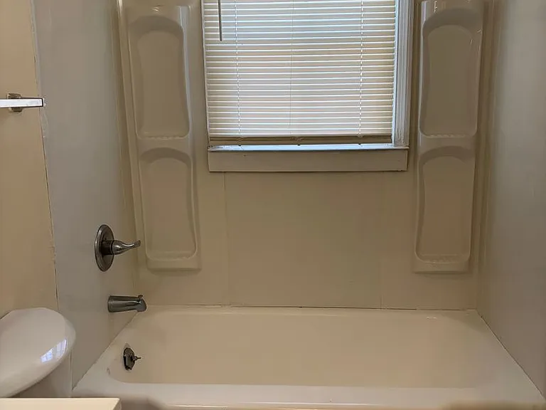 2918A & B Archdale Rd — Photo 11