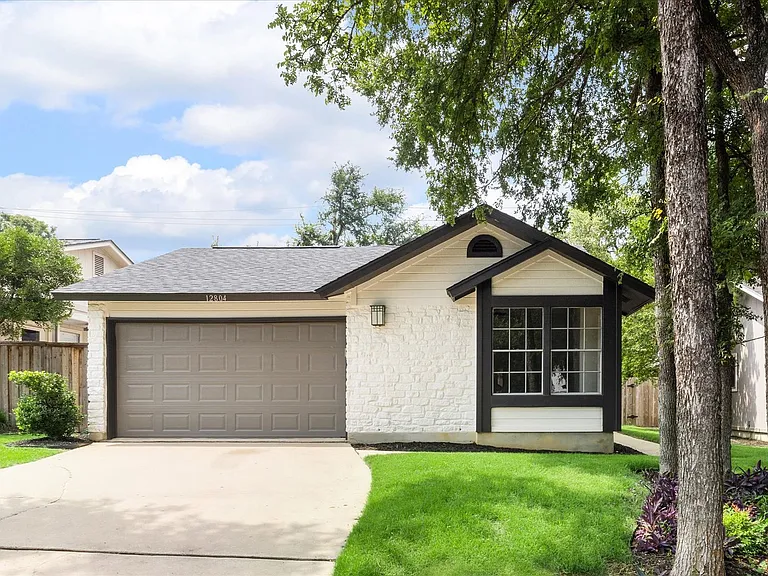 12804 Humphrey Dr — Photo 1