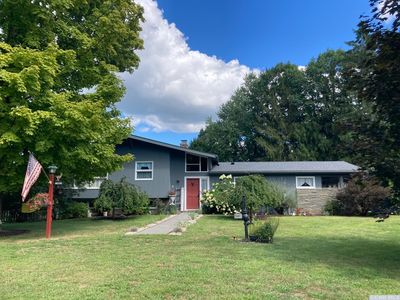 11 Kinderknoll Dr, Kinderhook, NY, 12106