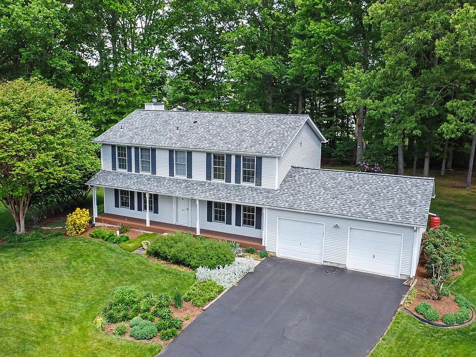 1st image of 148 Bartley Dr