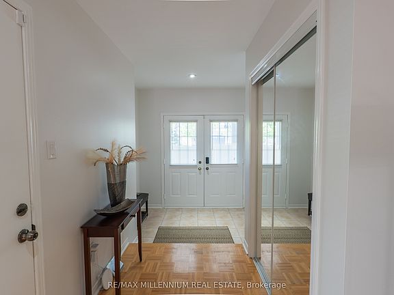 3rd image of 90 Ronan Cres