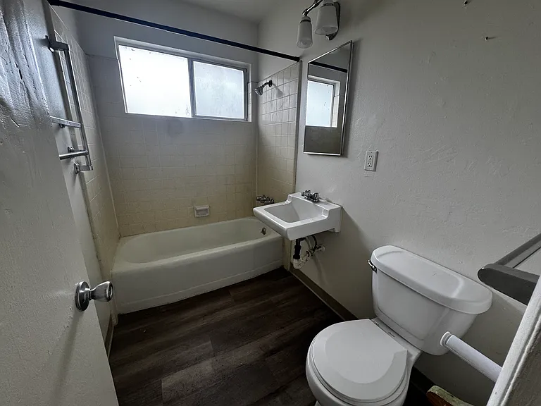 807-817 E Figueroa St #809C — Photo 3
