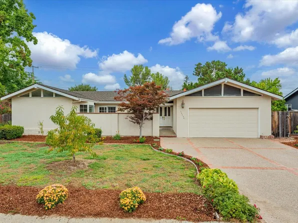 13754 Calle Tacuba, Saratoga, CA 95070