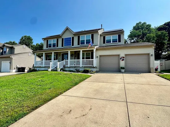 10 Autumn Ct, Blackwood, NJ 08012