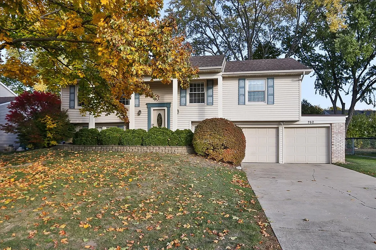 760 Checker Dr photo 1