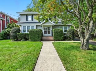 840 Dorian Rd, Westfield, NJ 07090