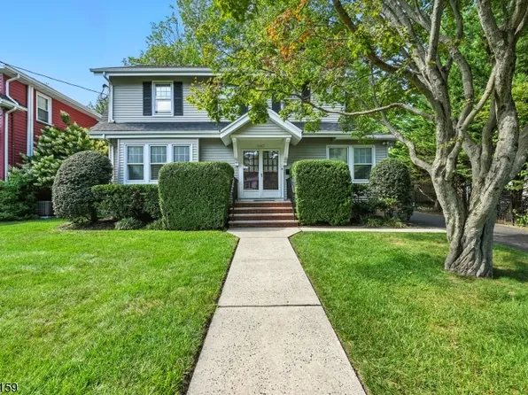 840 Dorian Rd, Westfield Town, NJ 07090