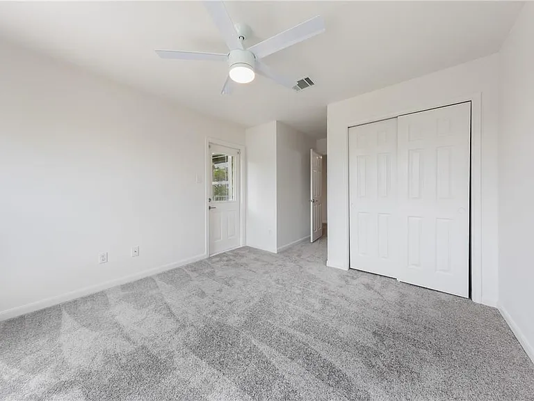 8805 Mountain Shadows Cv #A — Photo 15