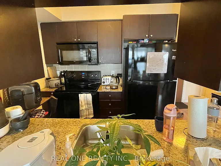 151 Village Green Sq #2509 — Photo 9