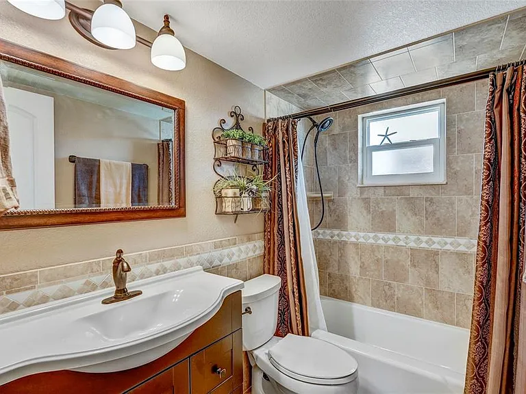 4040 Ironwood Cir #406F — Photo 24