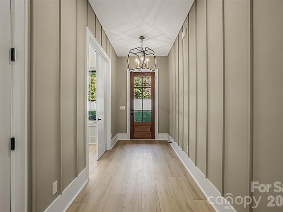 3rd image of 4003 Sage Cliff Ct