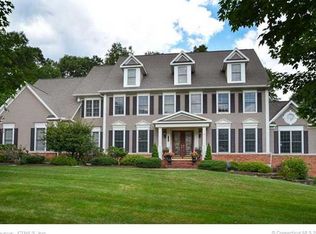 246 Kingswood Dr, Avon, CT 06001