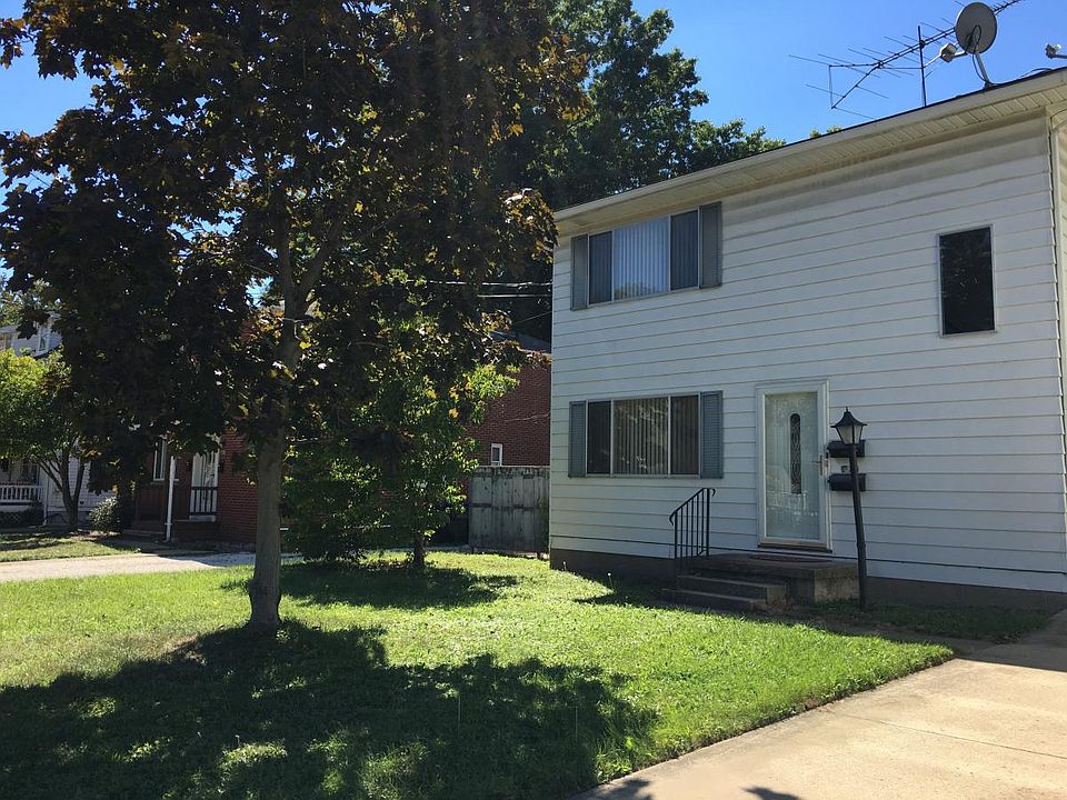1st image of 1738 8th St