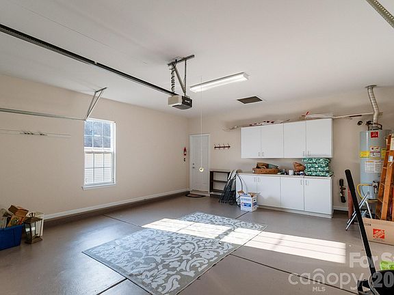 5th image of 3037 Azalea Dr