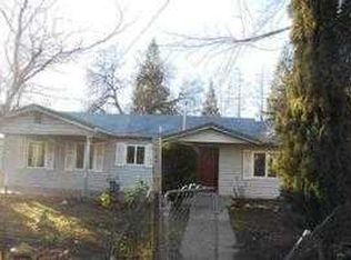 2930 Heather Ln, Redding, CA 96002