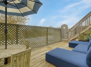 94 Main St #2, Westhampton Beach, NY 11978