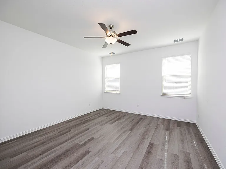 508 Chip St — Photo 9
