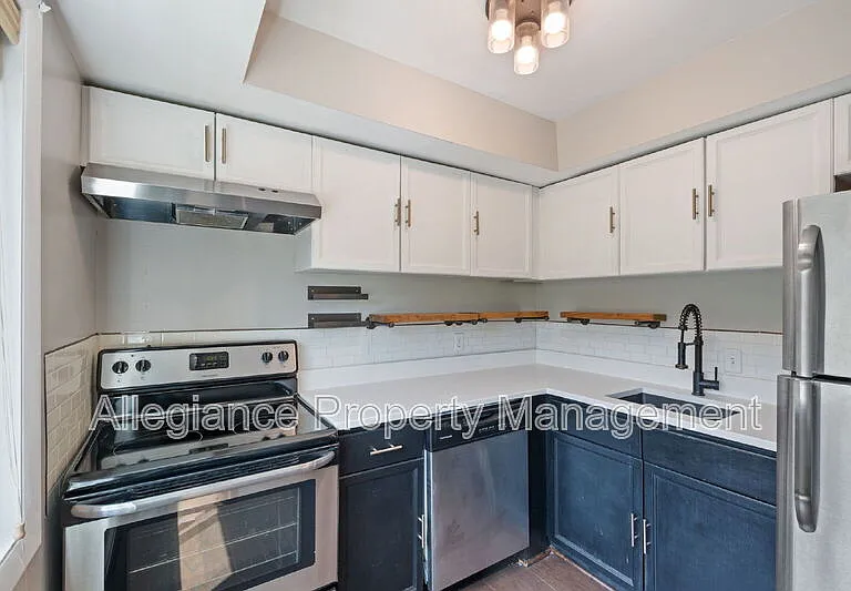 3312 S 28th St #303 — Photo 7