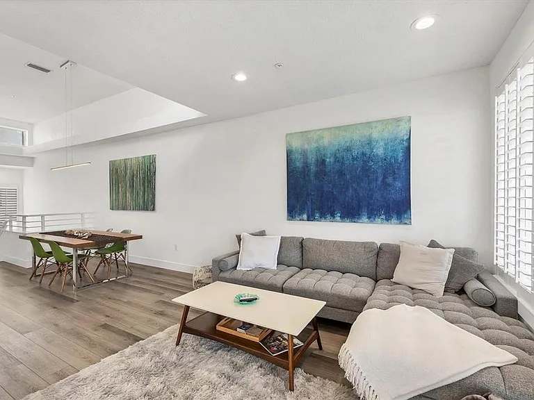 8234 Harborside Cir — Photo 4