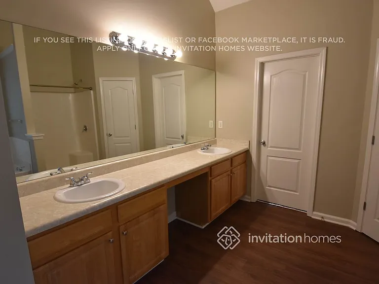2600 Austin Ridge Dr — Photo 12