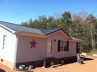 290 Old Colony Ln, Forest City, NC 28018