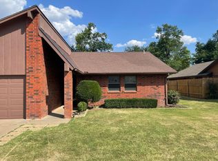 1909 Sandridge St, Enid, OK 73703