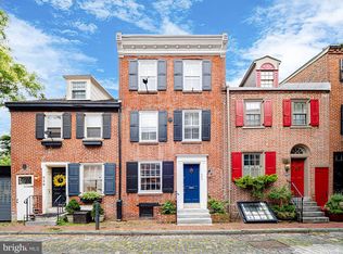 530 Cypress St, Philadelphia, PA 19106