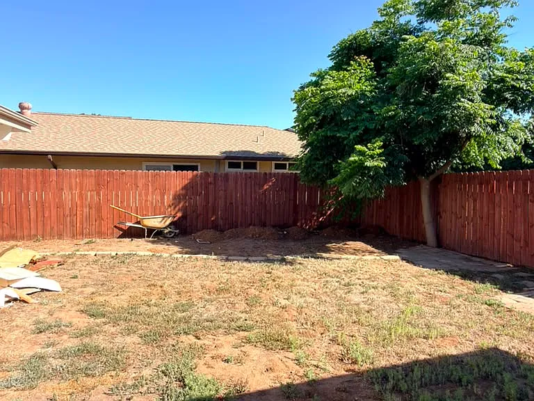 1811 Iris Way — Photo 19