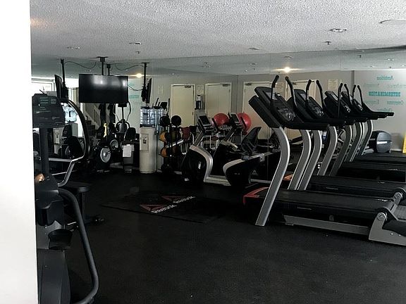 5th image of 26745 W Carnegie Park Dr #1